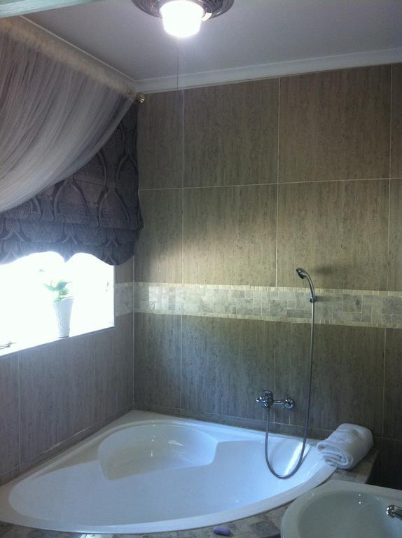 جوهانسبورغ 130 Market Bed And Breakfast الغرفة الصورة